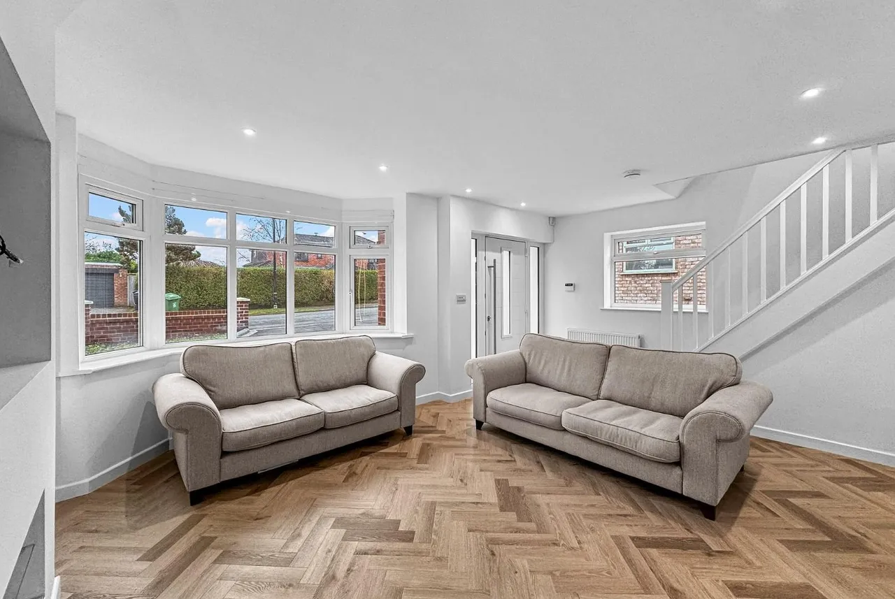 Briony Avenue, Hale WA15 8QD, photo 16