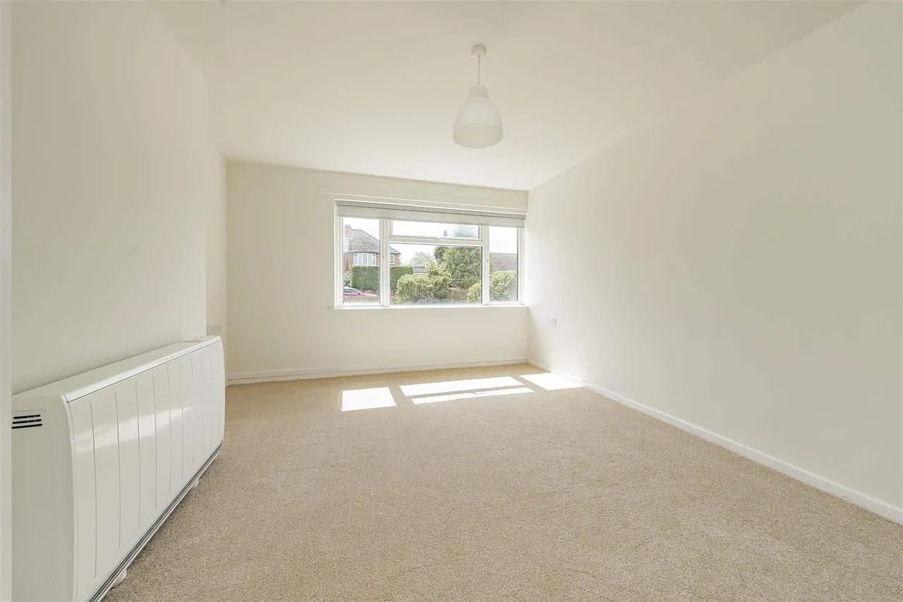 Dedworth Road, Windsor, SL4 5BE, photo 3