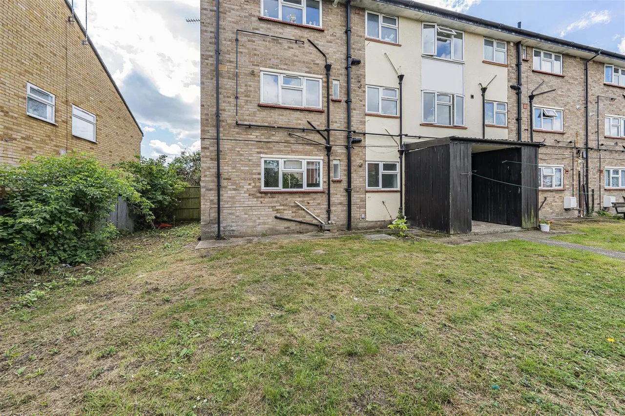 Dedworth Road, Windsor, SL4 5BE, photo 10