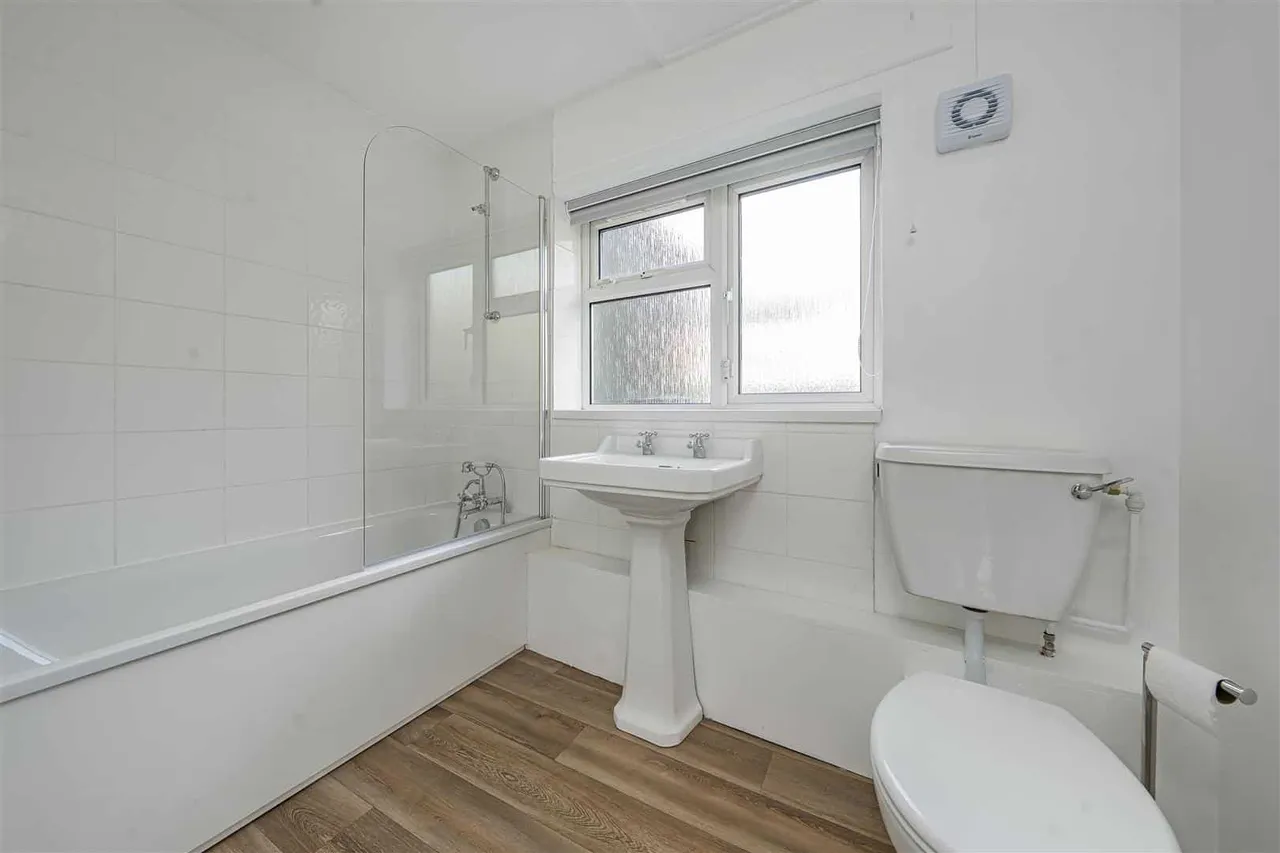Dedworth Road, Windsor, SL4 5BE, photo 8