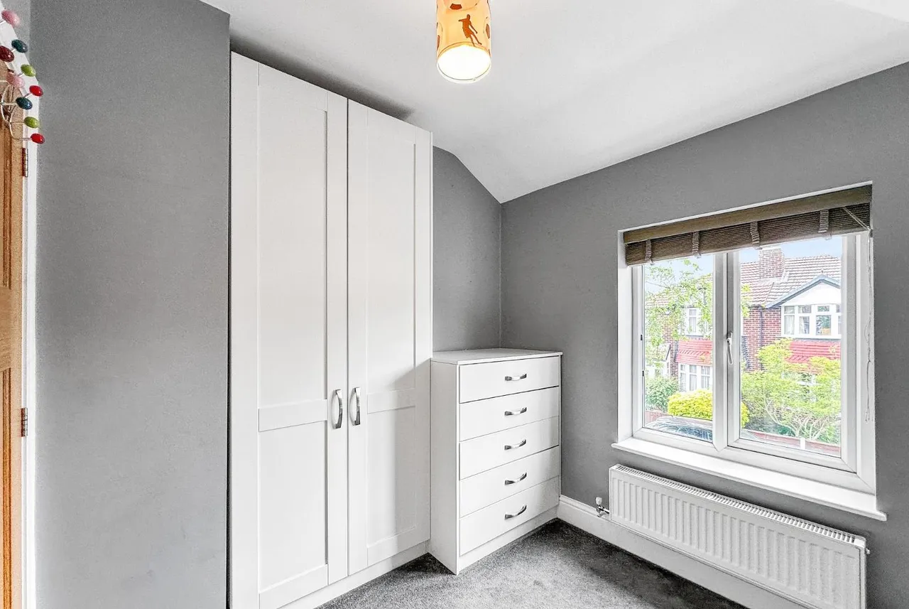 Windsor Drive, Timperley, Cheshire WA14 5AN, photo 24