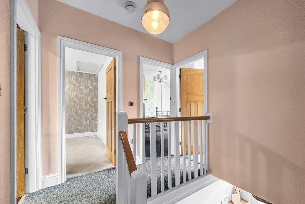 Windsor Drive, Timperley, Cheshire WA14 5AN, photo 18