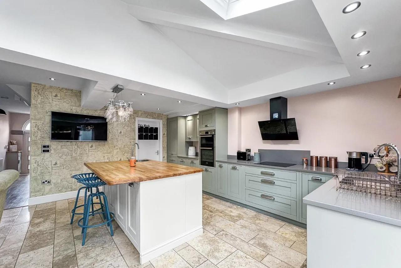 Windsor Drive, Timperley, Cheshire WA14 5AN, photo 7