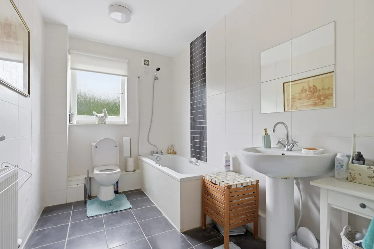 Link Road, Dalgety Bay, KY11 9GW, photo 16