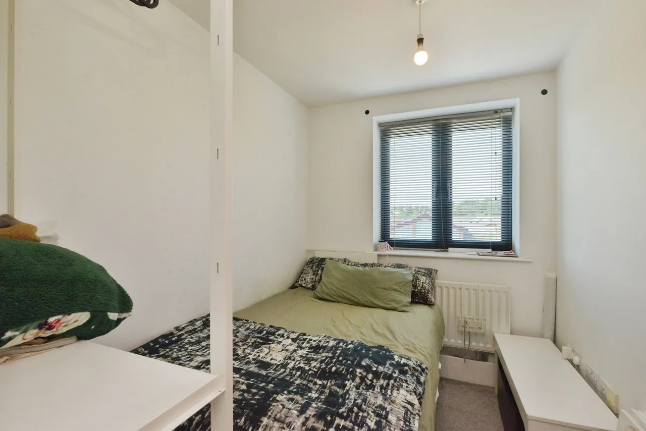 Dunthorne Way, Grange Farm, Milton Keynes, Buckinghamshire, MK8, photo 11