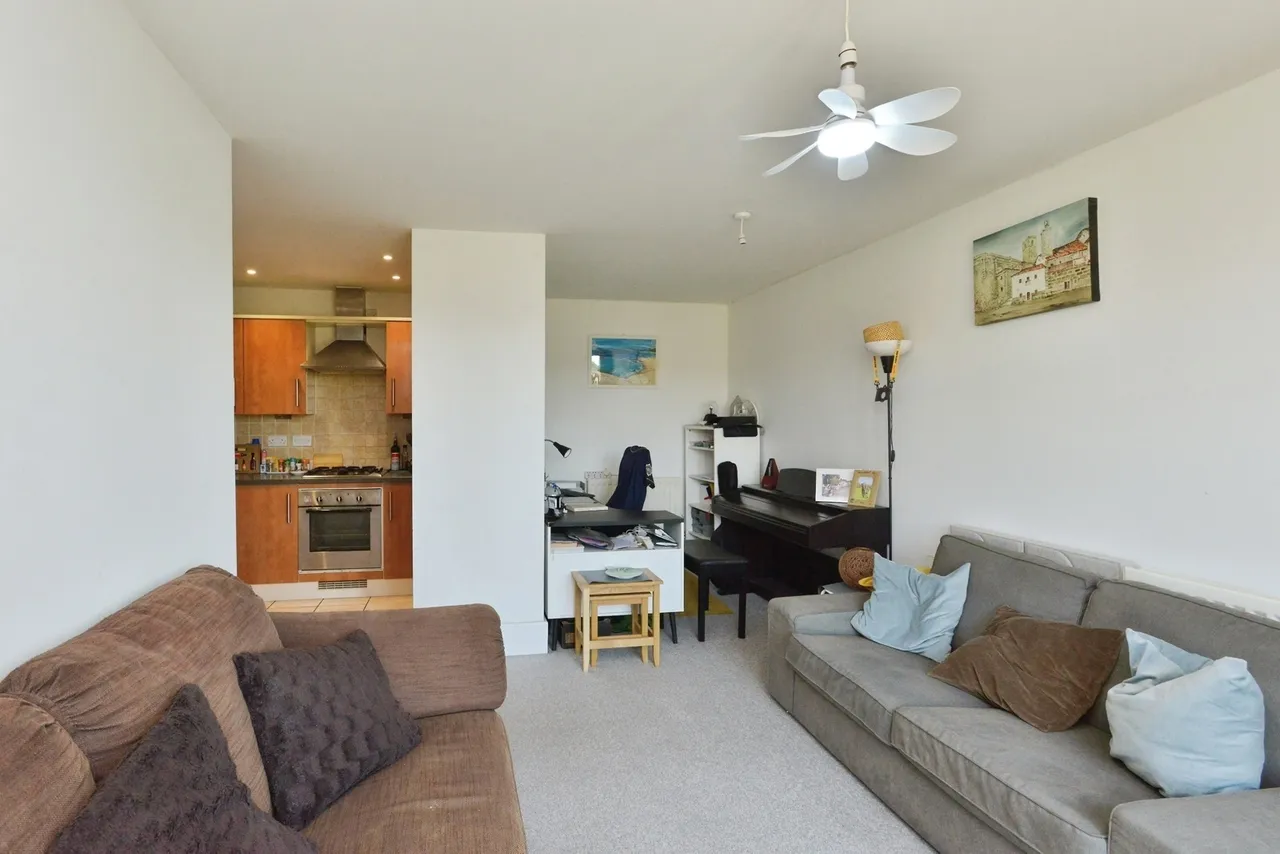 Dunthorne Way, Grange Farm, Milton Keynes, Buckinghamshire, MK8, photo 7