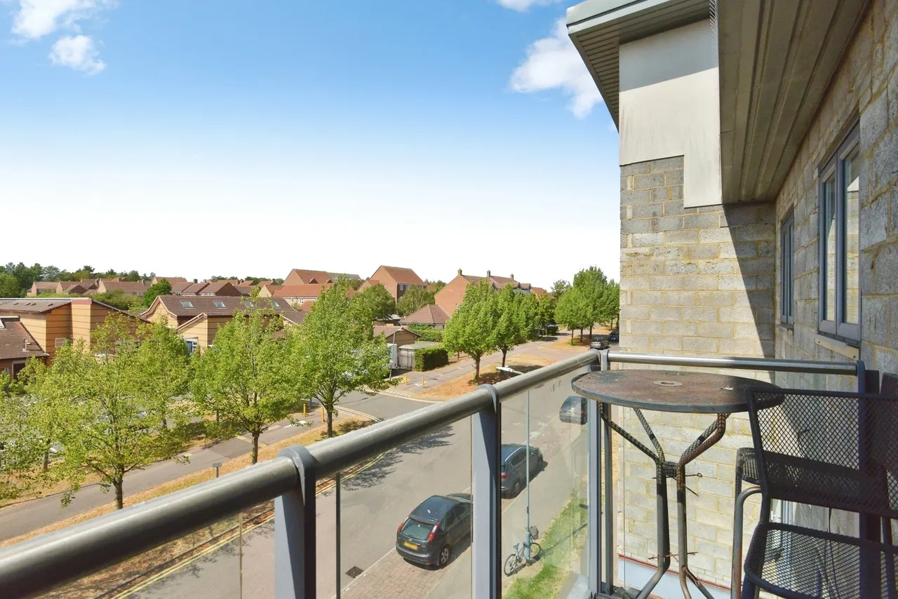 Dunthorne Way, Grange Farm, Milton Keynes, Buckinghamshire, MK8, photo 2