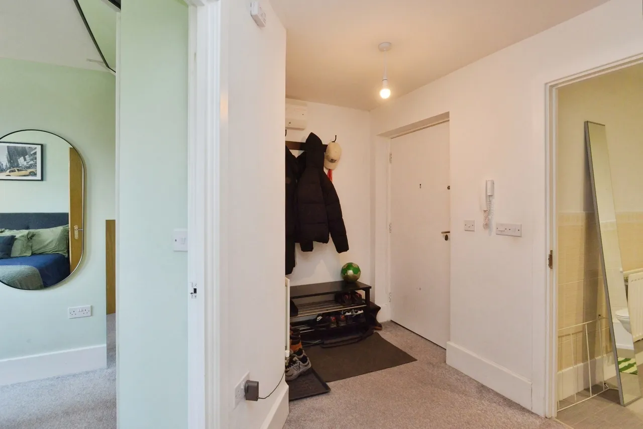 Dunthorne Way, Grange Farm, Milton Keynes, Buckinghamshire, MK8, photo 9