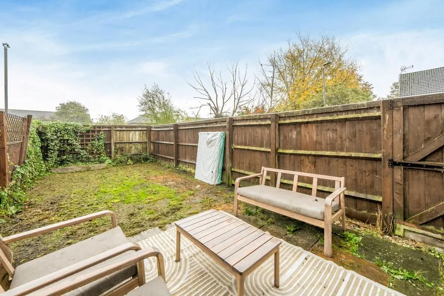 Holly Drive, Aylesbury, HP21, photo 18