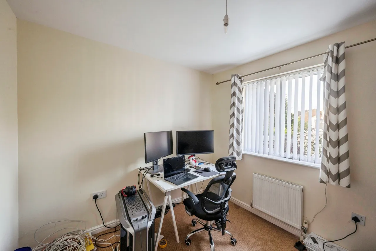 Brander Close, Doncaster, DN4, photo 15