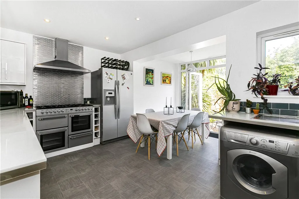 Lincoln Avenue, Twickenham, TW2, photo 20