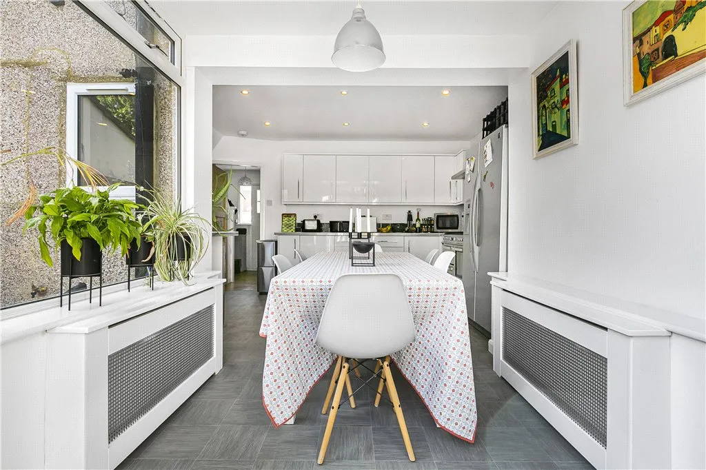 Lincoln Avenue, Twickenham, TW2, photo 14