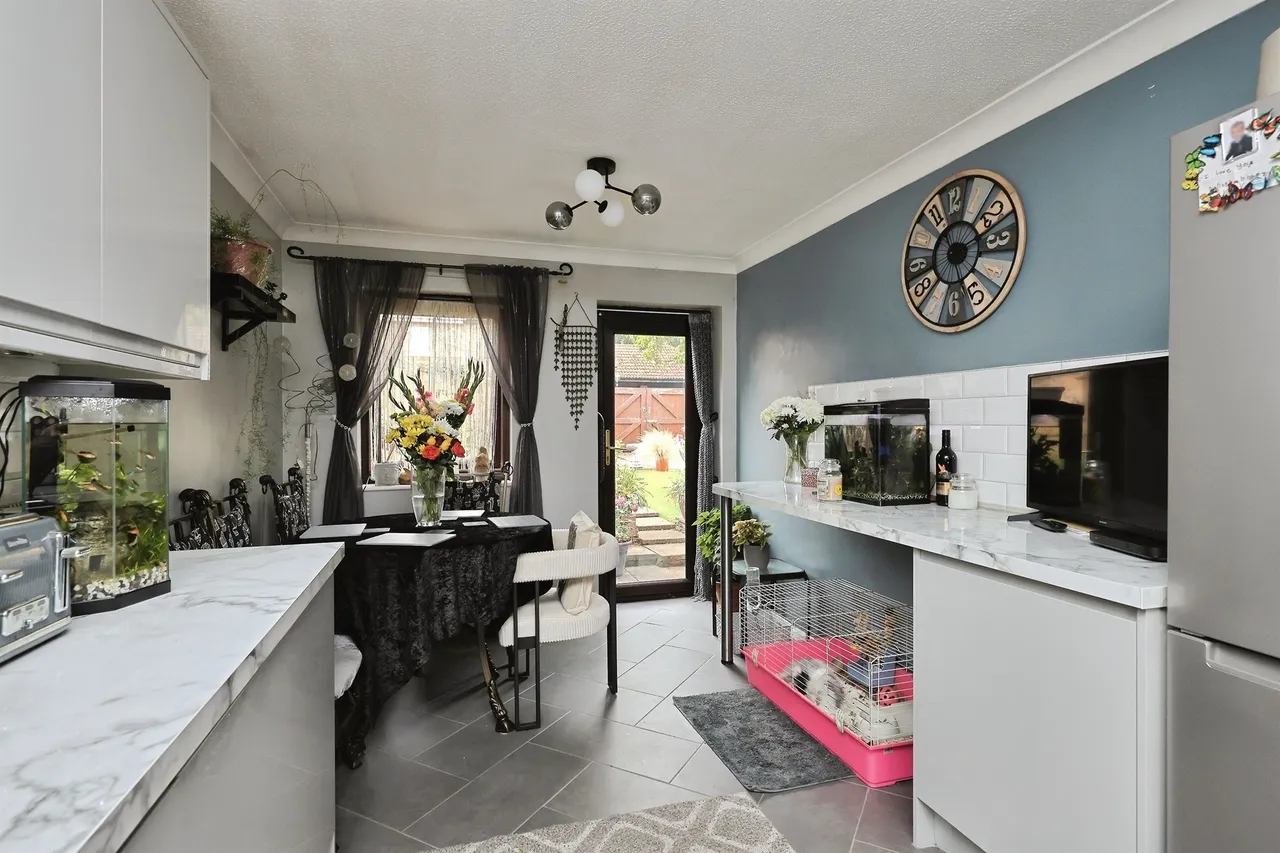 Harsnett Close, Norwich, NR5, photo 6