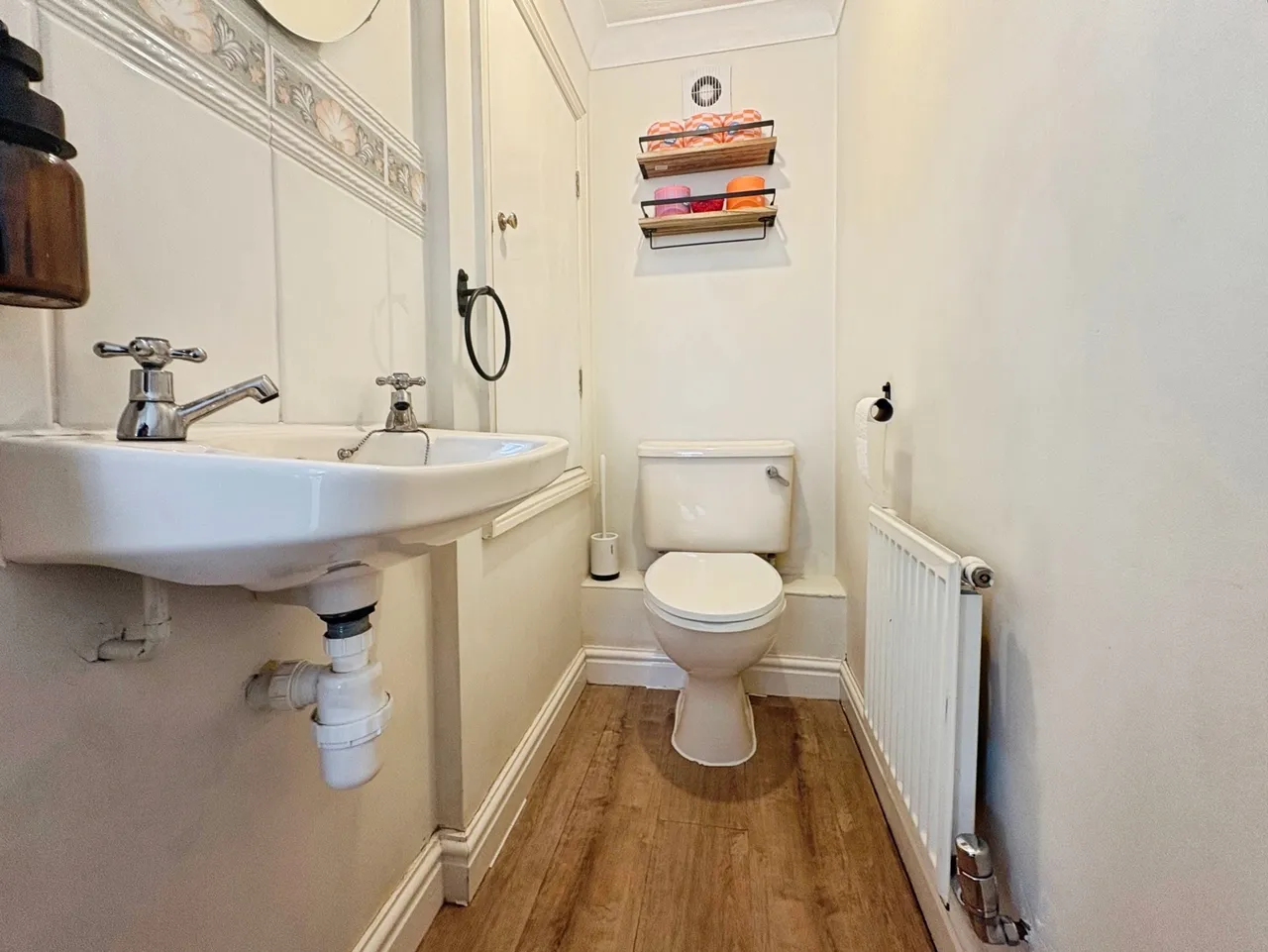 Lynton Close, Farnham, GU9, photo 11