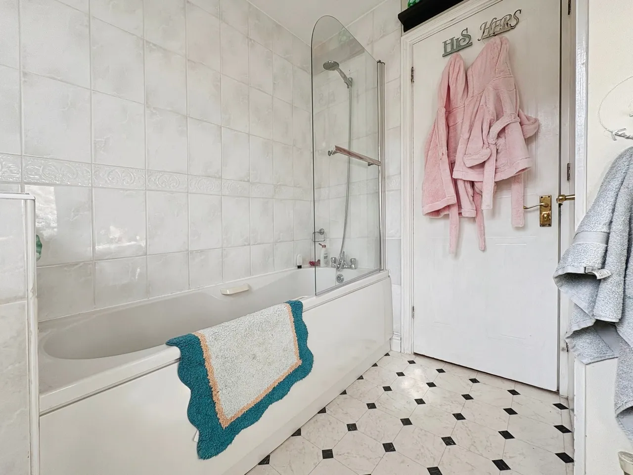 Lynton Close, Farnham, GU9, photo 14