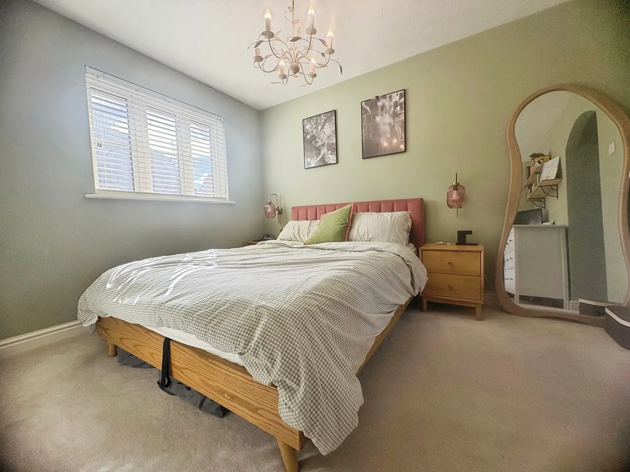 Lynton Close, Farnham, GU9, photo 12