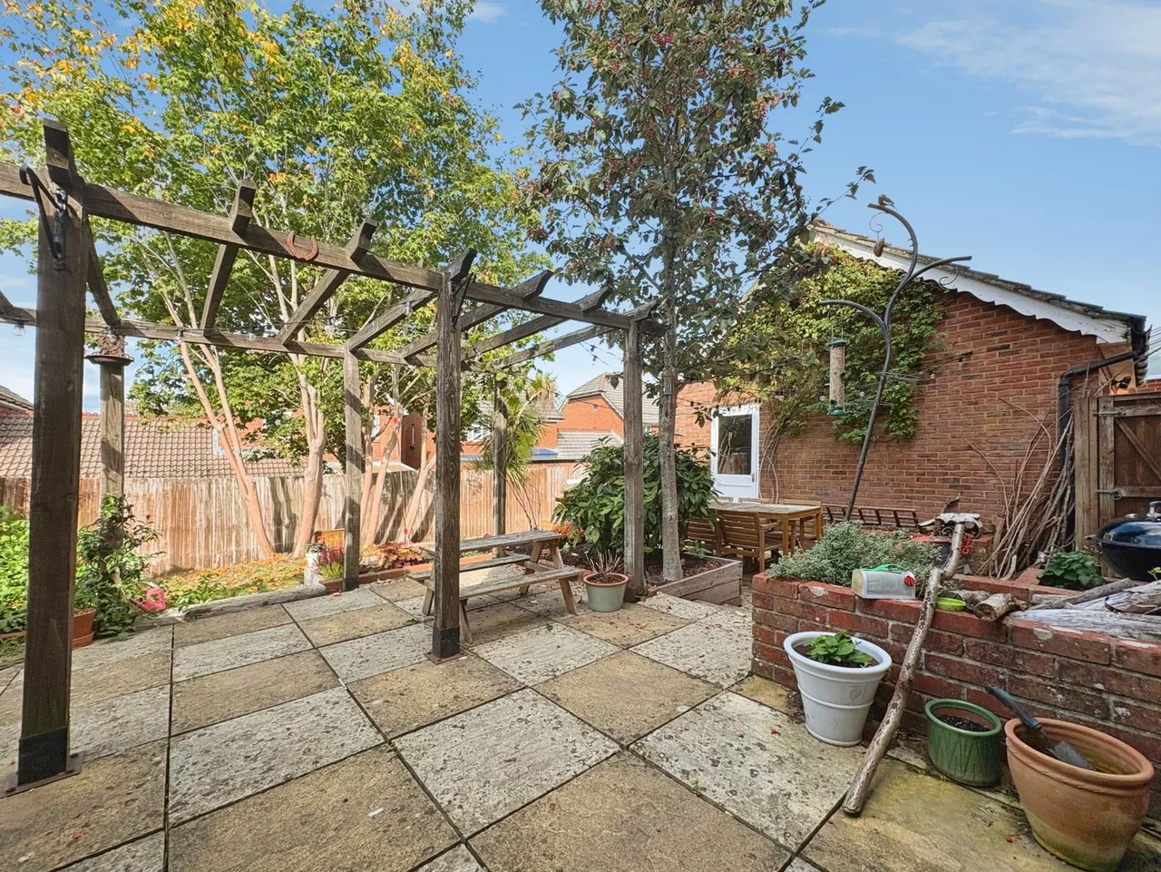 Lynton Close, Farnham, GU9, photo 17