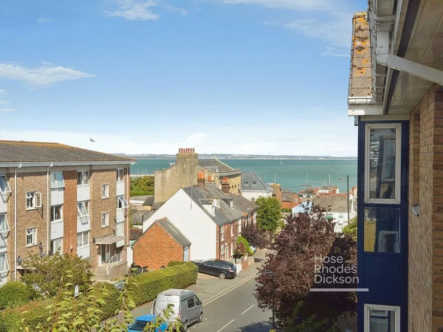 Admiral Gardens, Cowes, PO31, photo 14