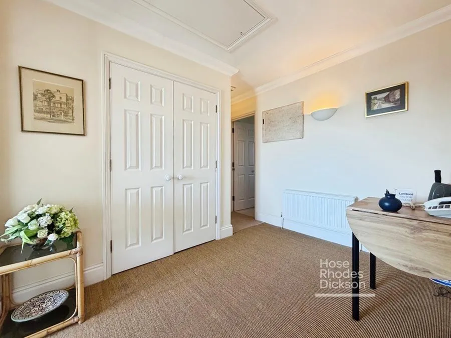 Admiral Gardens, Cowes, PO31, photo 13