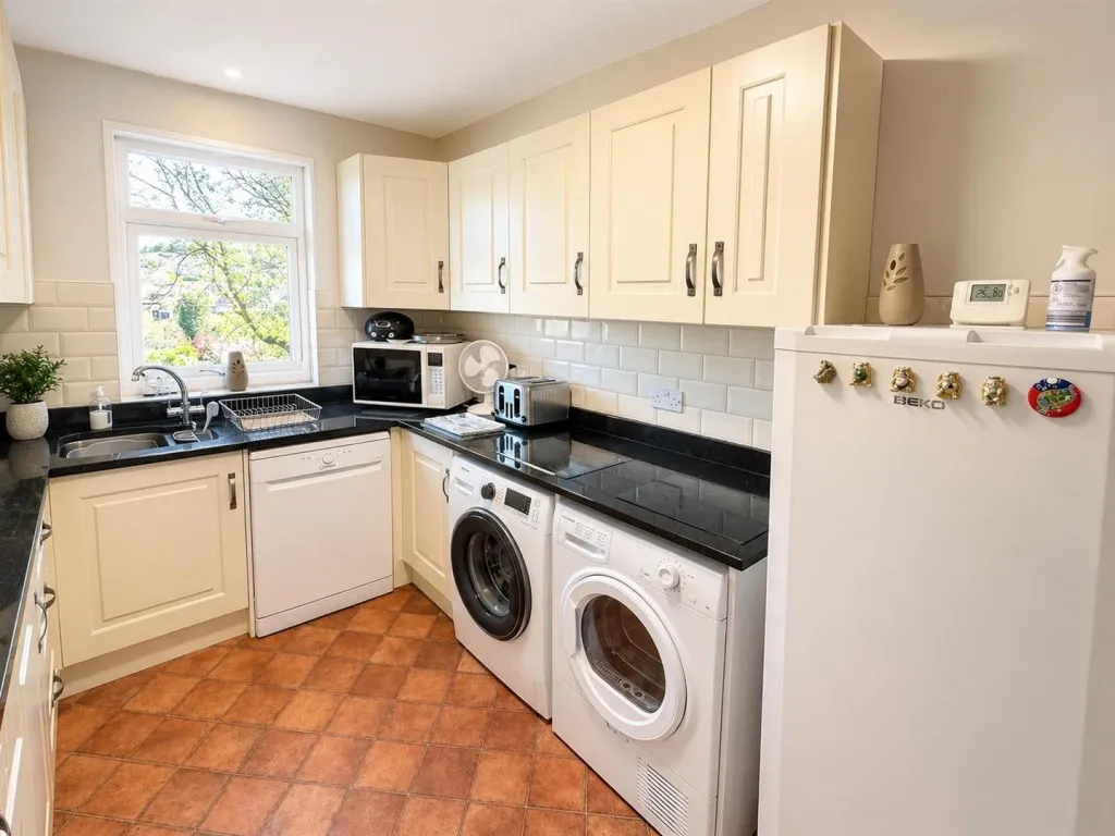 Rawdon Road, Haworth, BD22, photo 10