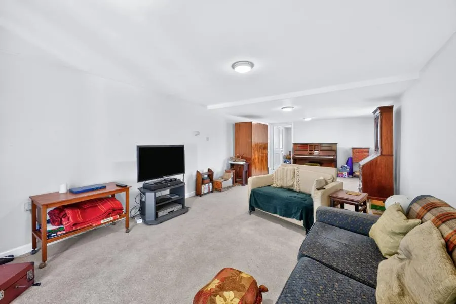 Kemming Road, Whitwell, PO38, photo 6