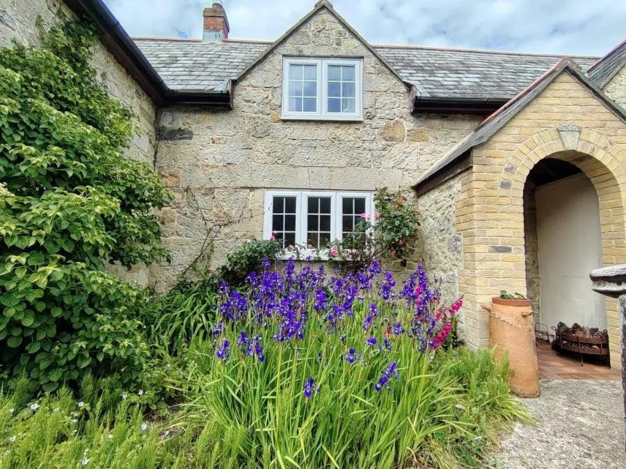 Kemming Road, Whitwell, PO38, photo 11
