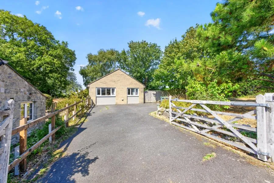 Kemming Road, Whitwell, PO38, photo 10