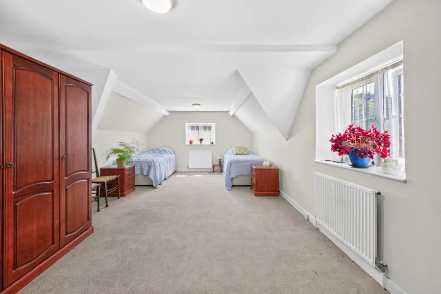 Kemming Road, Whitwell, PO38, photo 4