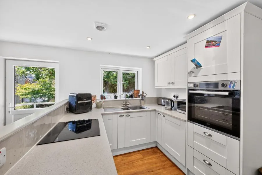 Kemming Road, Whitwell, PO38, photo 9