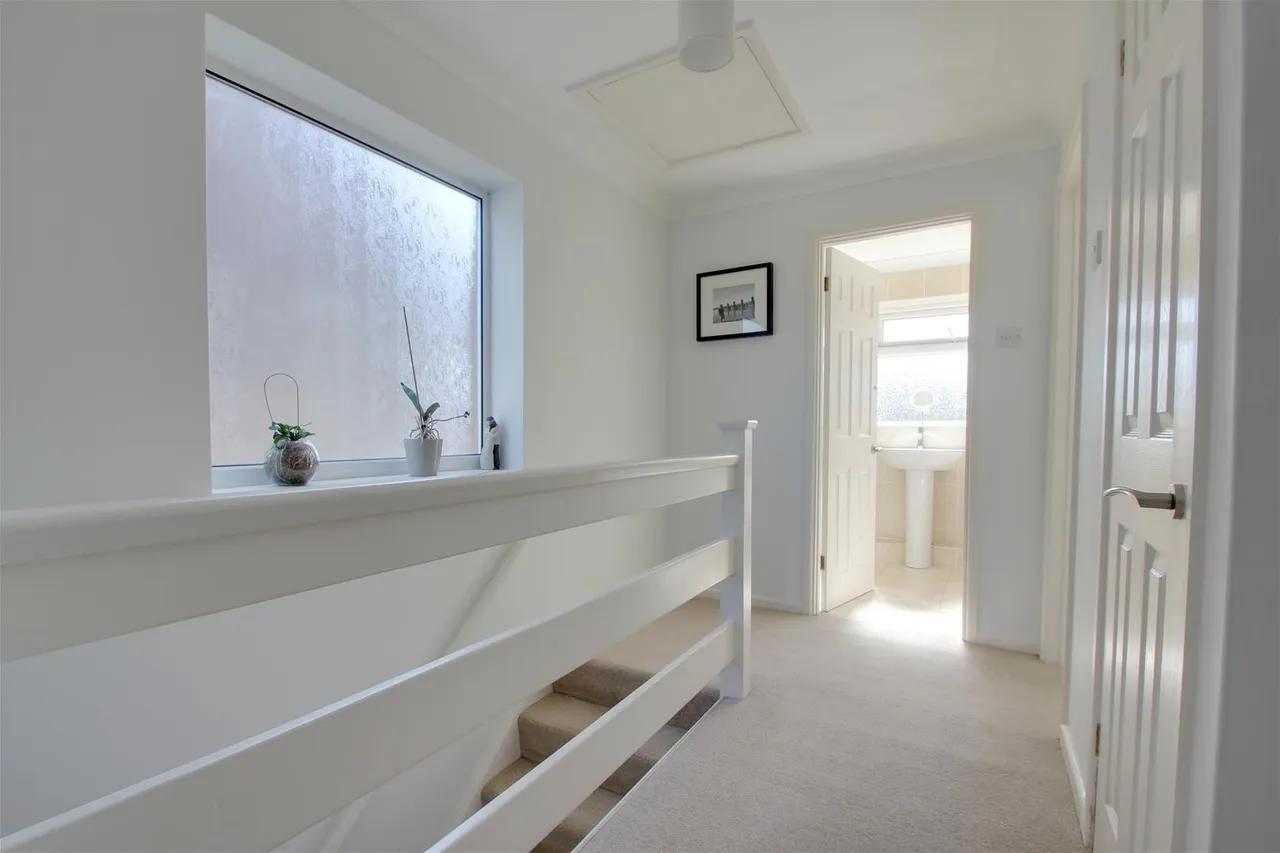 Ryecroft Close, Goring-By-Sea, Worthing, photo 13