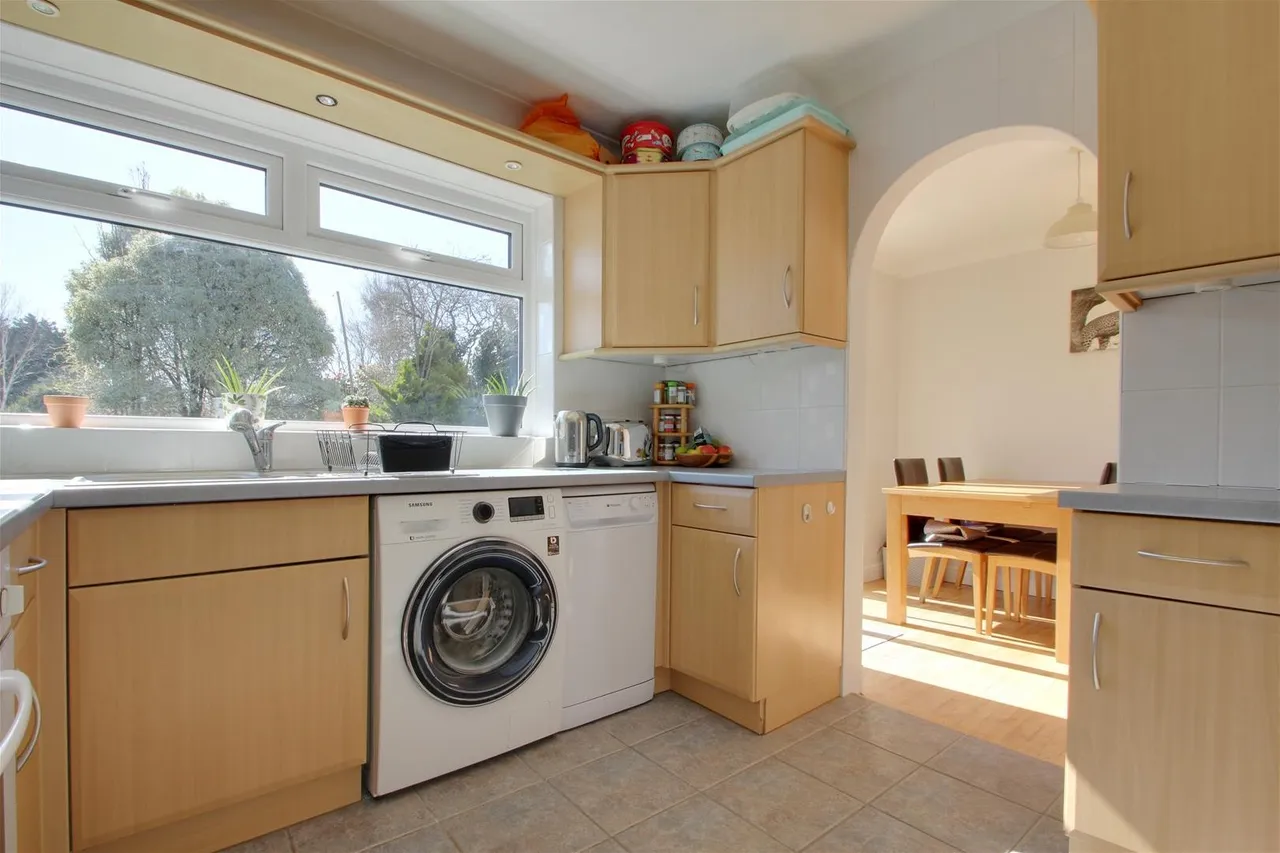 Ryecroft Close, Goring-By-Sea, Worthing, photo 7