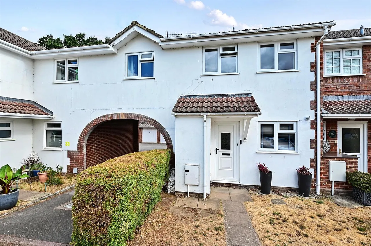 Kingfisher Walk, Ash, Guildford, Surrey, GU12 6RF, photo 13
