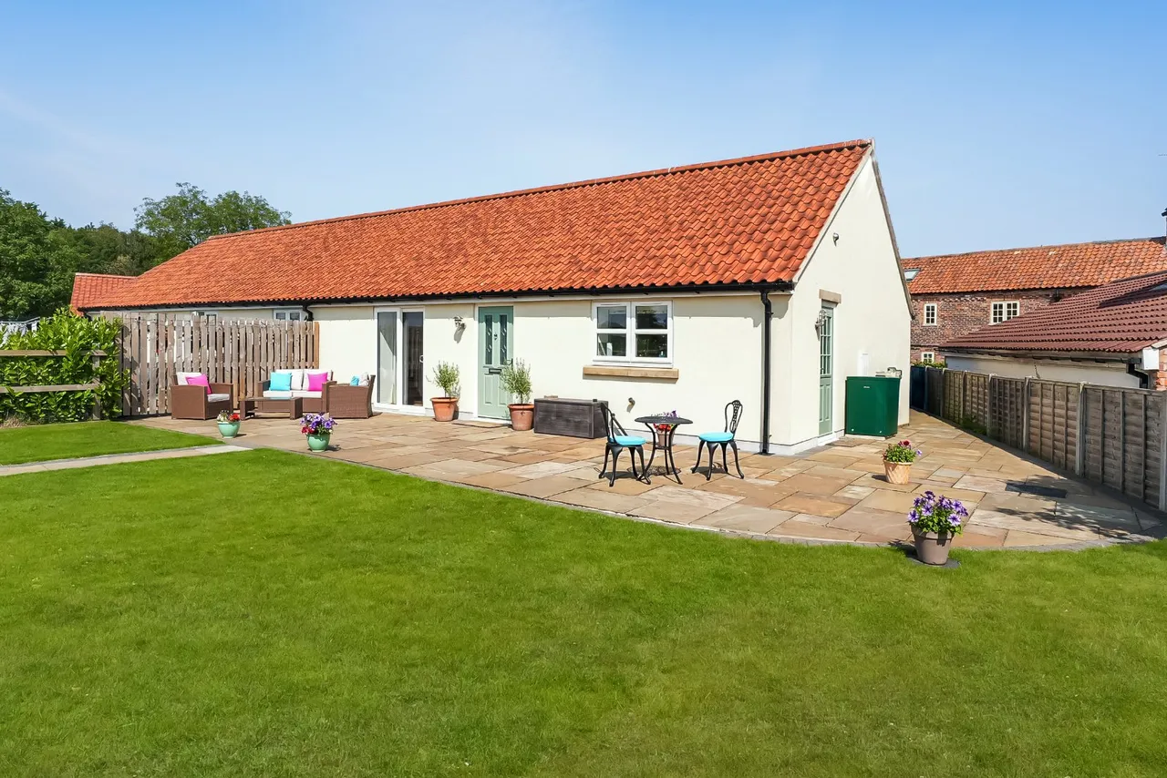 Little Fenton Lane, Sherburn in Elmet, LS25, photo 2
