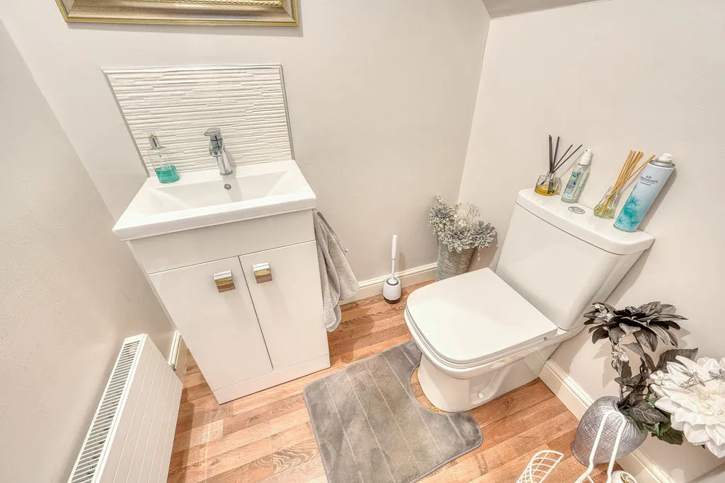 Bramwell Drive, Cheslyn Hay, WS6, photo 13