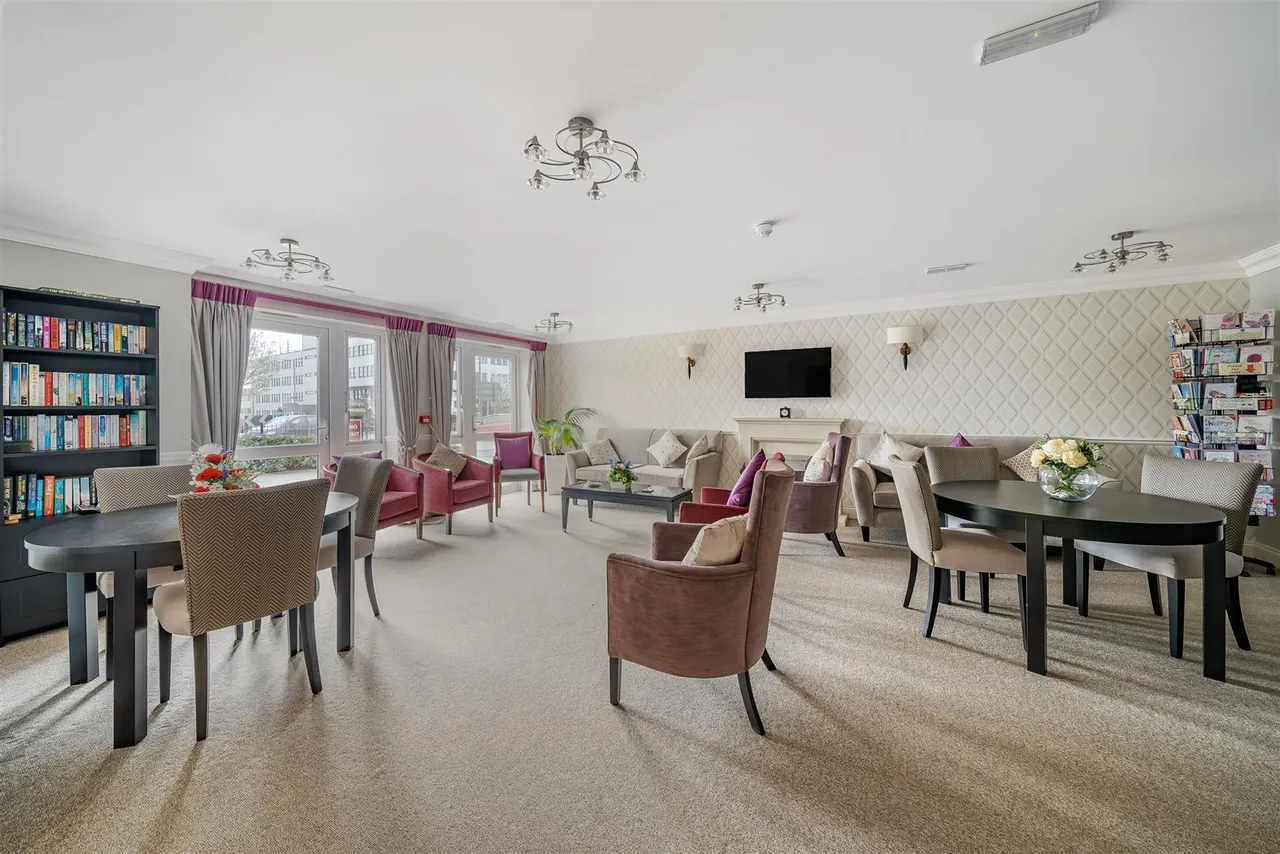 London Road, Waterlooville, PO7, photo 10