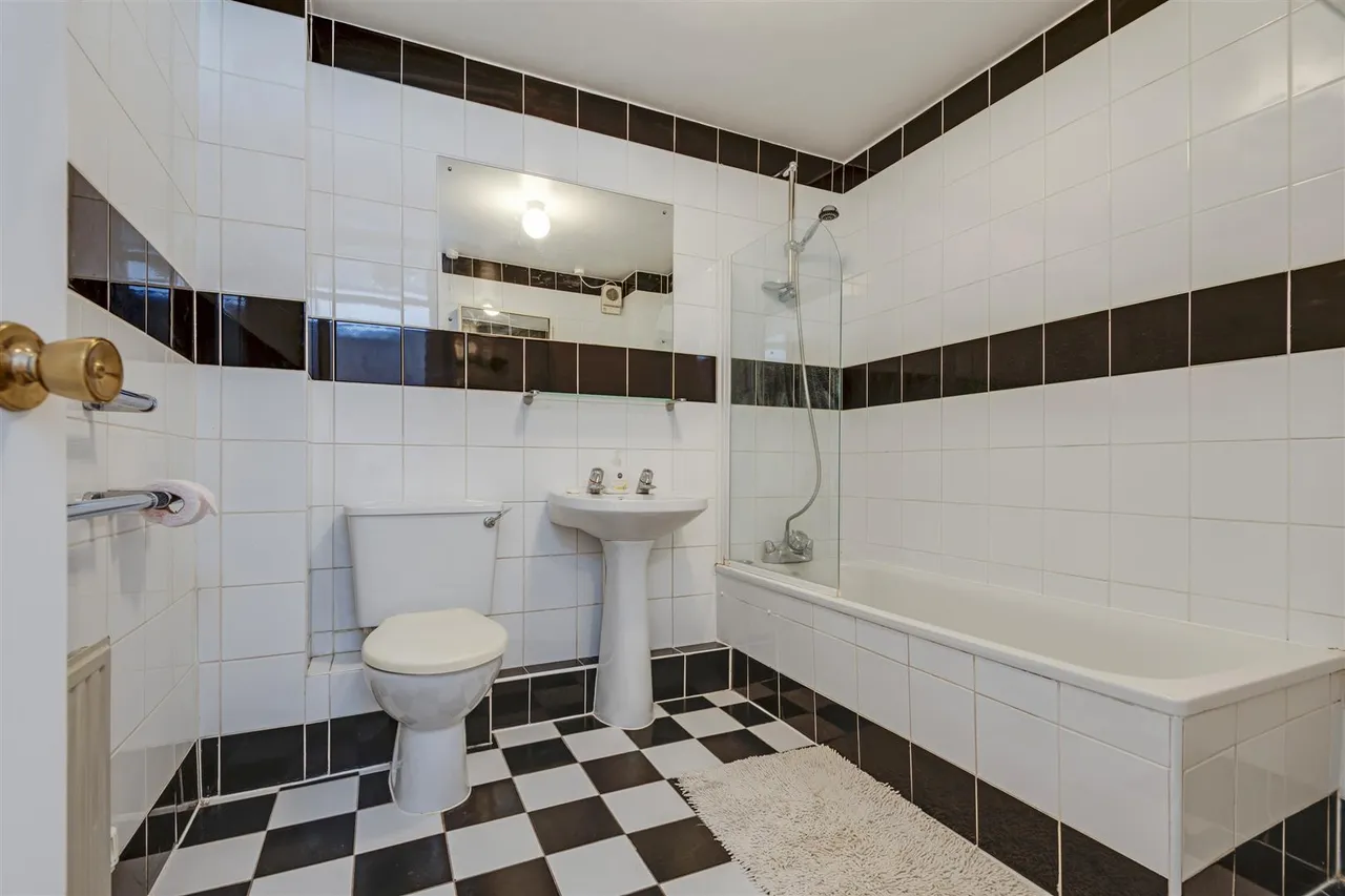 Woodlands, Golders Green, London, NW11 9QY, photo 13