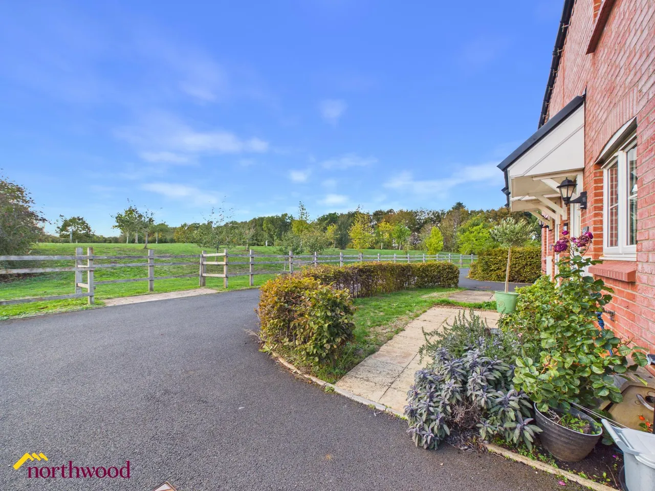 De la Warr Drive, Banbury, OX16, photo 2