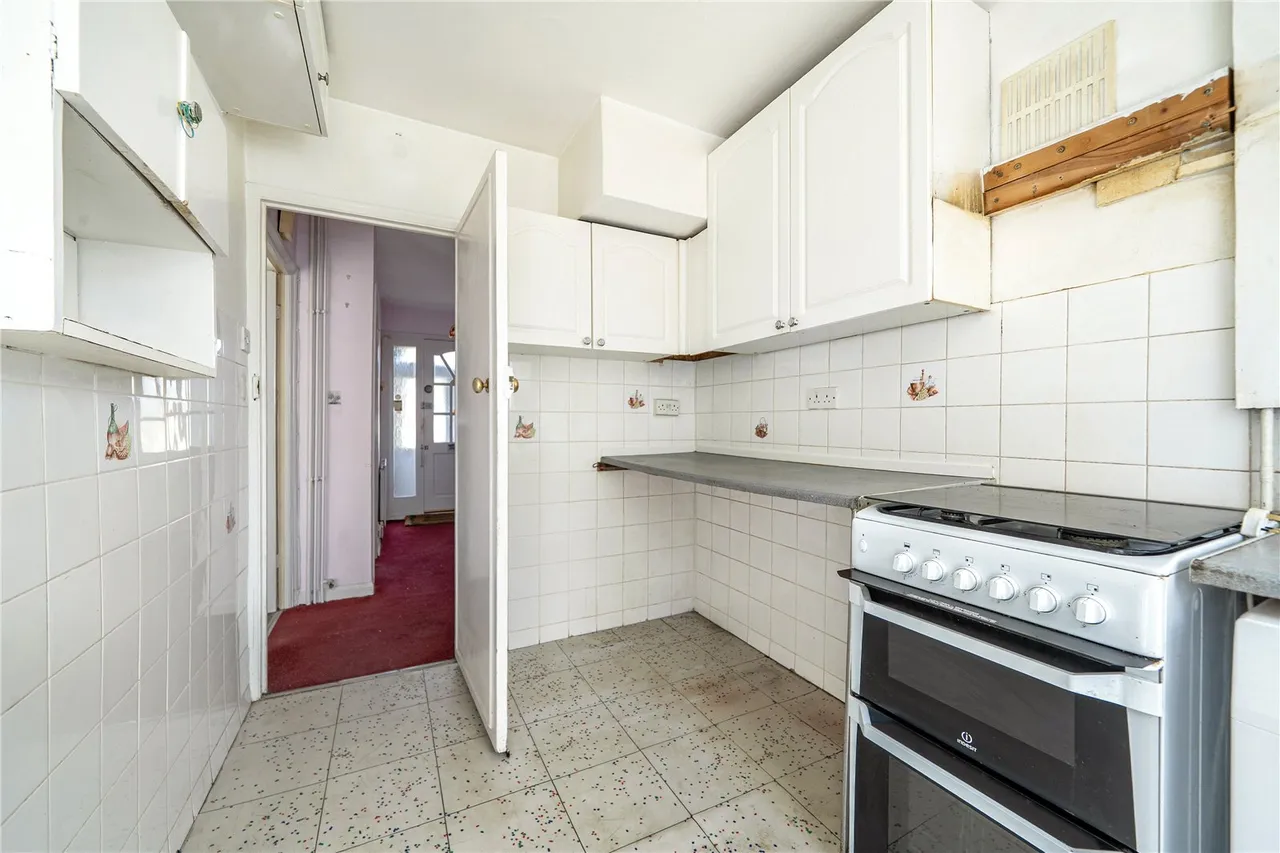 Avondale Avenue, East Barnet, EN4 8NB, photo 7