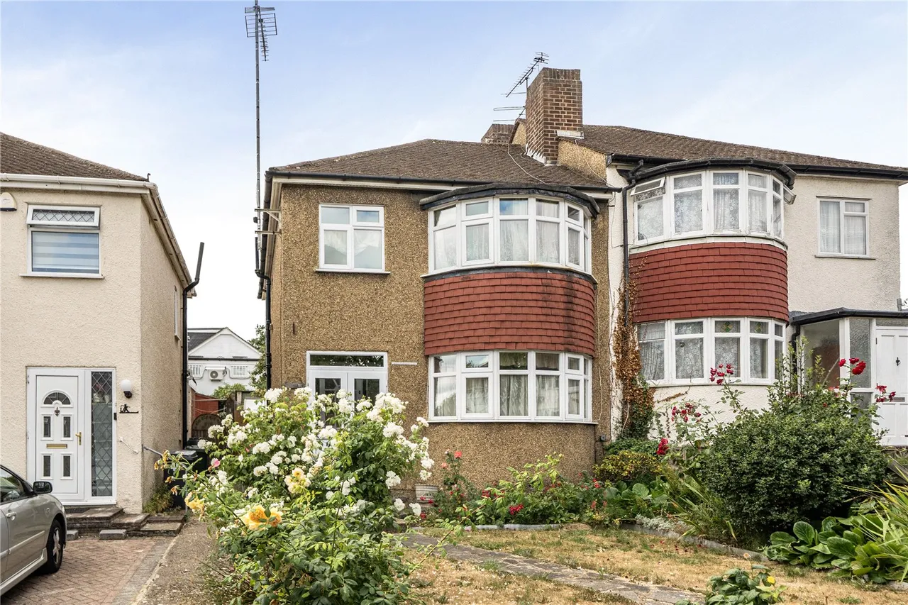 Avondale Avenue, East Barnet, EN4 8NB, photo 18