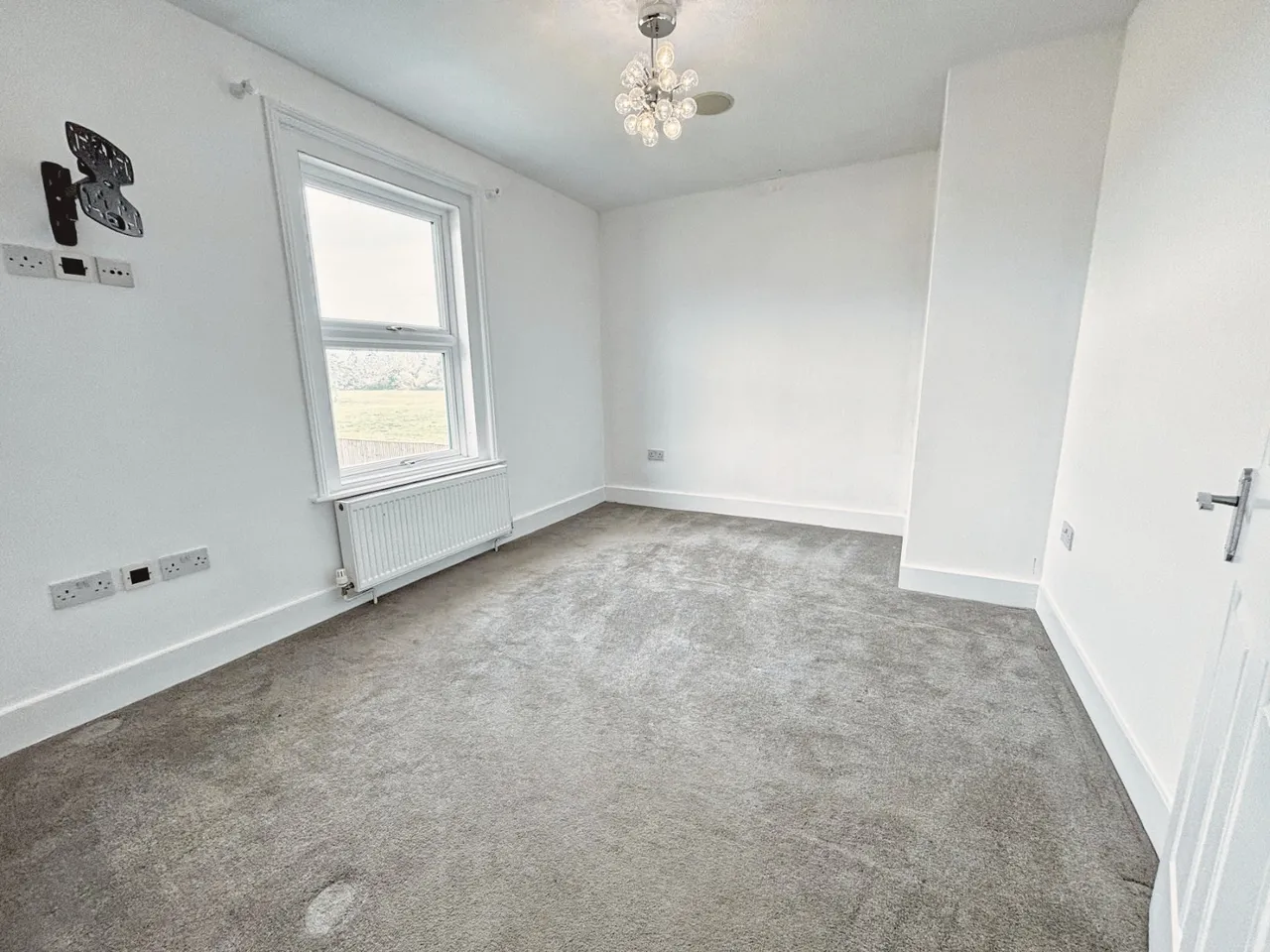 Fernhill Road, Horley, RH6, photo 8