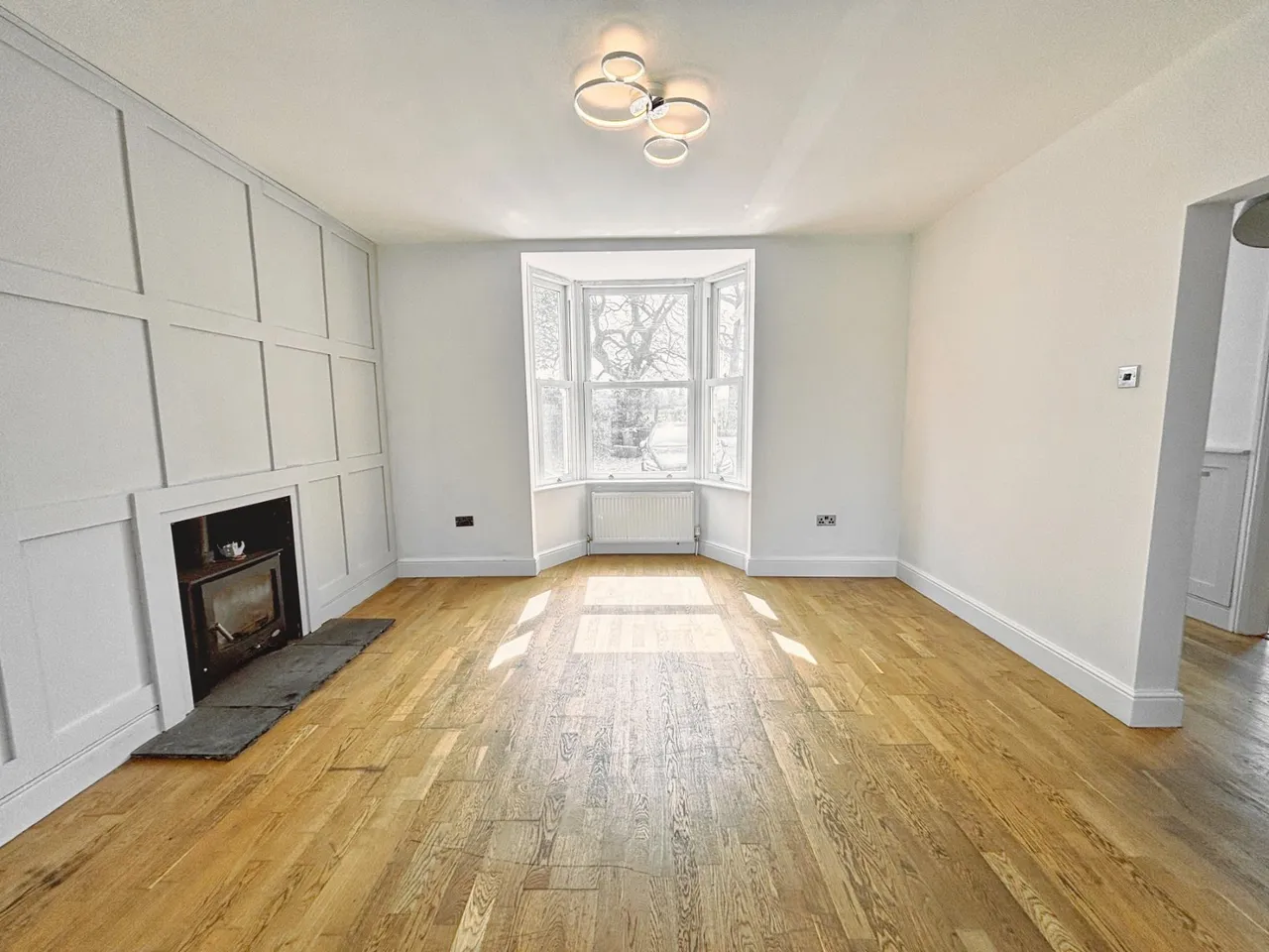 Fernhill Road, Horley, RH6, photo 2