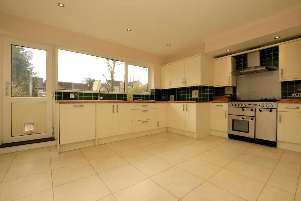 Wrenbert Road, Staple Hill, Bristol, photo 3