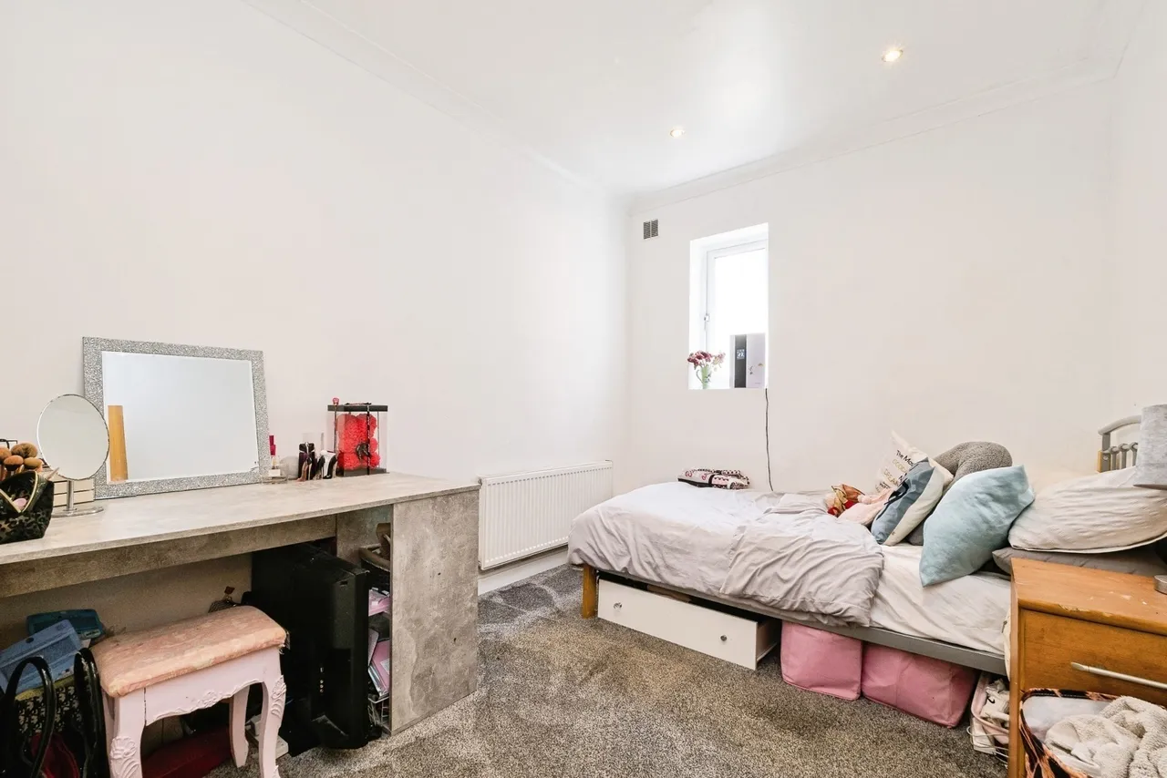 Cranham Road, Hornchurch, Essex, RM11, photo 18