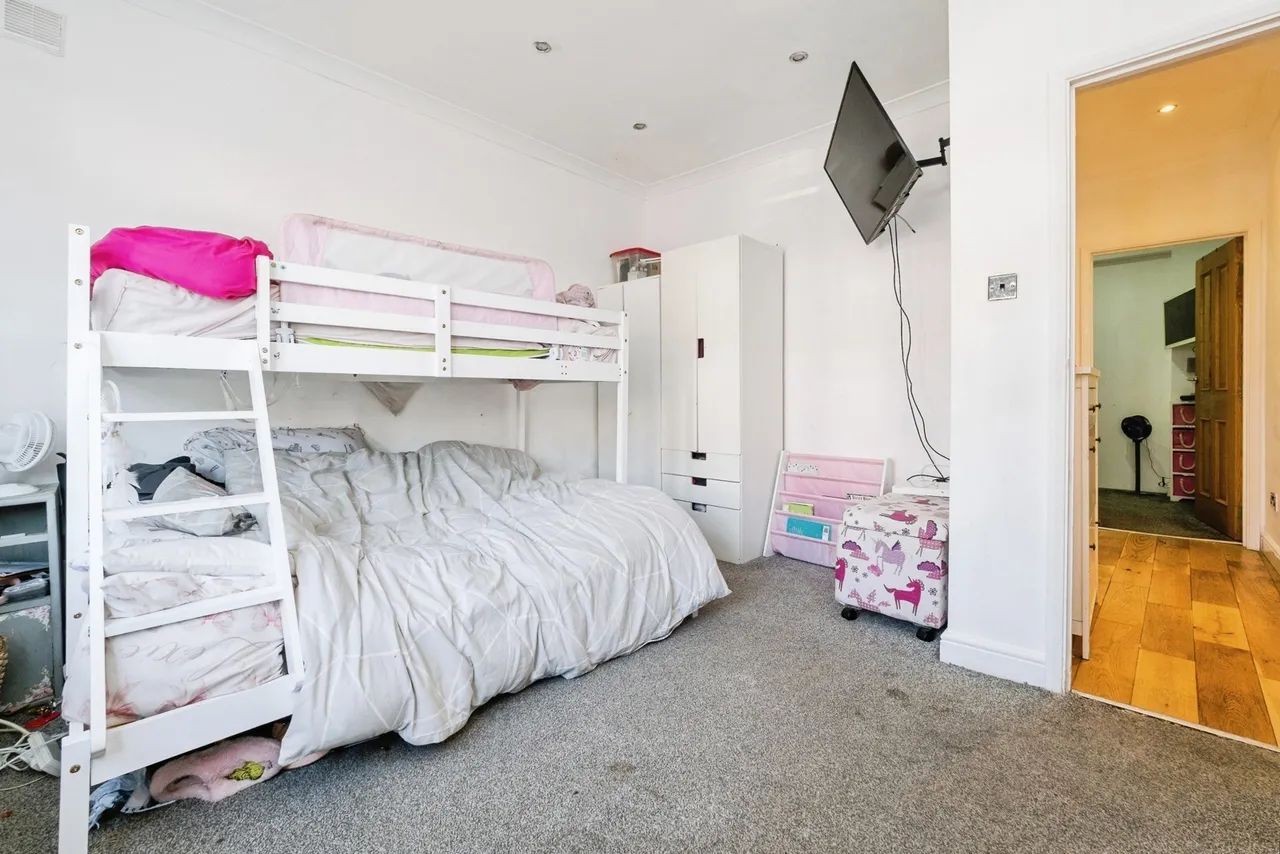 Cranham Road, Hornchurch, Essex, RM11, photo 36