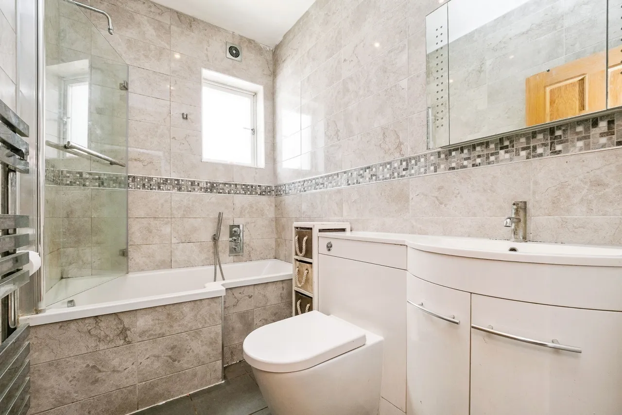 Cranham Road, Hornchurch, Essex, RM11, photo 17