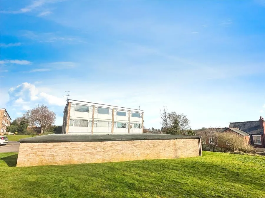 Alpine Court, Kenilworth, CV8, photo 14