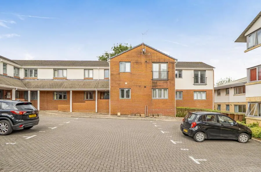 1 bed flat for sale, Acorn Gardens, Plymouth, PL7
