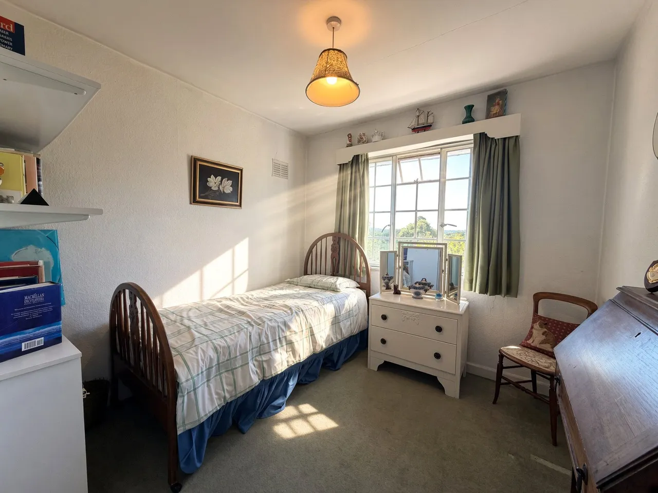 Hillside Road, Aldershot, Hampshire, GU11 3LX, photo 13