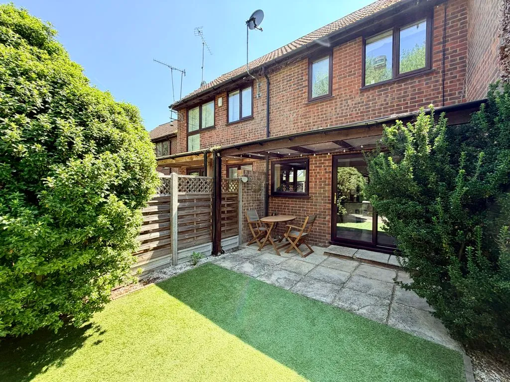 1 bed flat for sale — Hedge Lea, Wooburn Green HP10 0DA