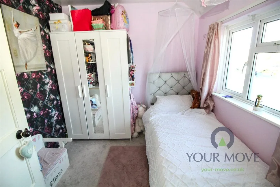 Lanchester Close, Clapham, MK41, photo 9